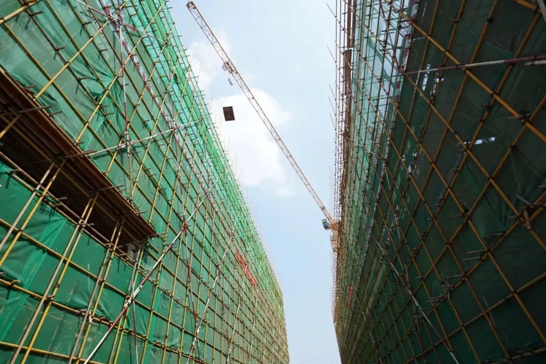 奮戰(zhàn)一季度 沖刺開門紅丨預(yù)計(jì)年底投產(chǎn)!中京機(jī)械項(xiàng)目建設(shè)如火如荼